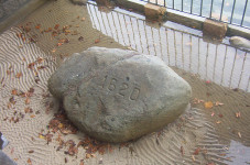 Plymouth Rock Voted The Biggest Tourist Trap On Earth